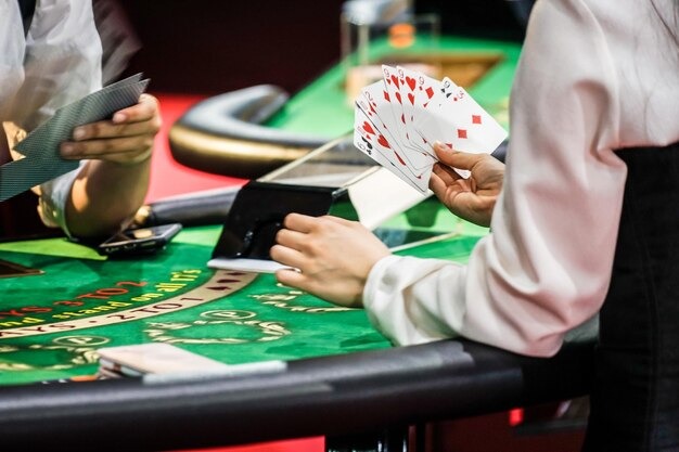 No Commission Baccarat card table interface on wipitoto